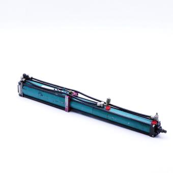 Pneumohydraulic drive 