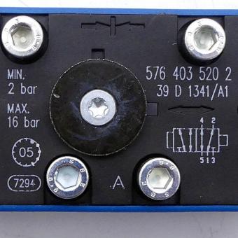 Directional control valve 