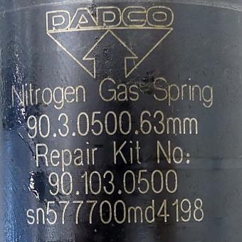 Gas spring 