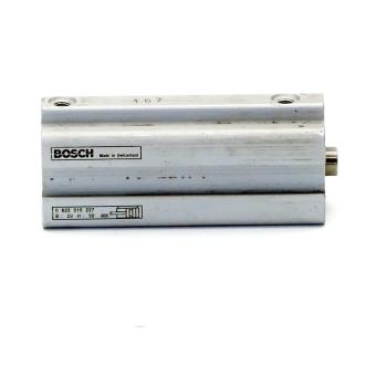 Pneumatic cylinder 