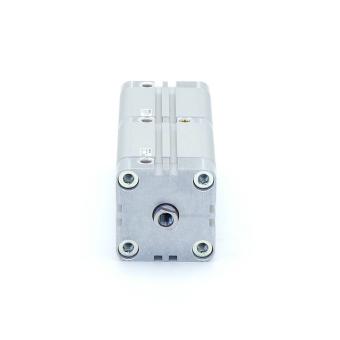 Pneumatic cylinder 