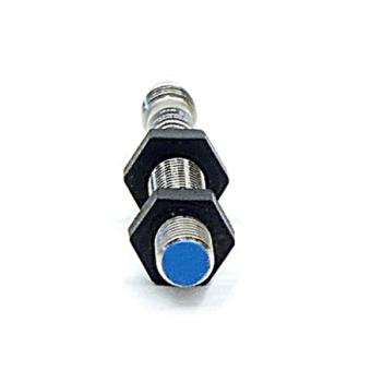 Inductive proximity sensor 