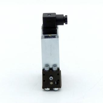 Hydraulic valve with spool 