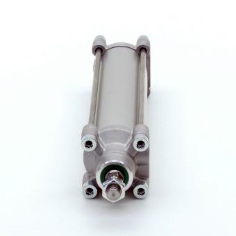 Pneumatic cylinder 