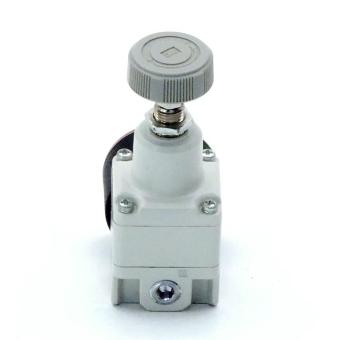 Precision pressure regulator 