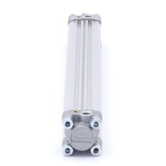 Pneumatic cylinder 