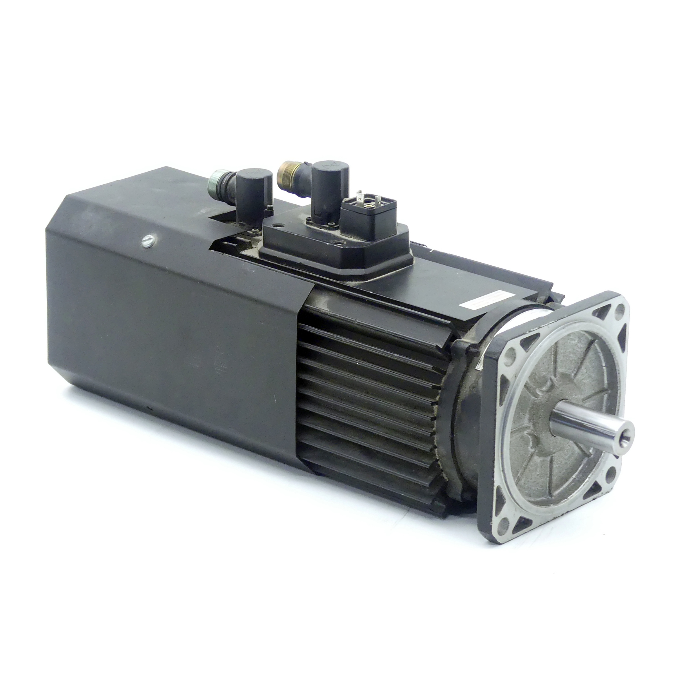 Servo motor 