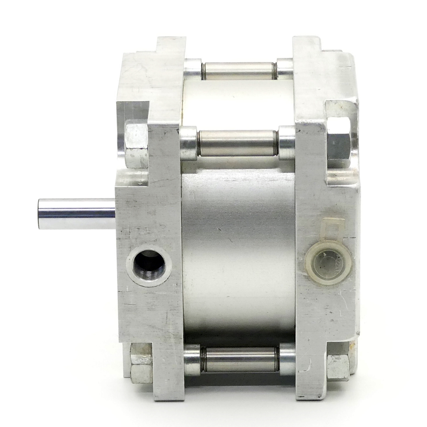 Pneumatic cylinder 