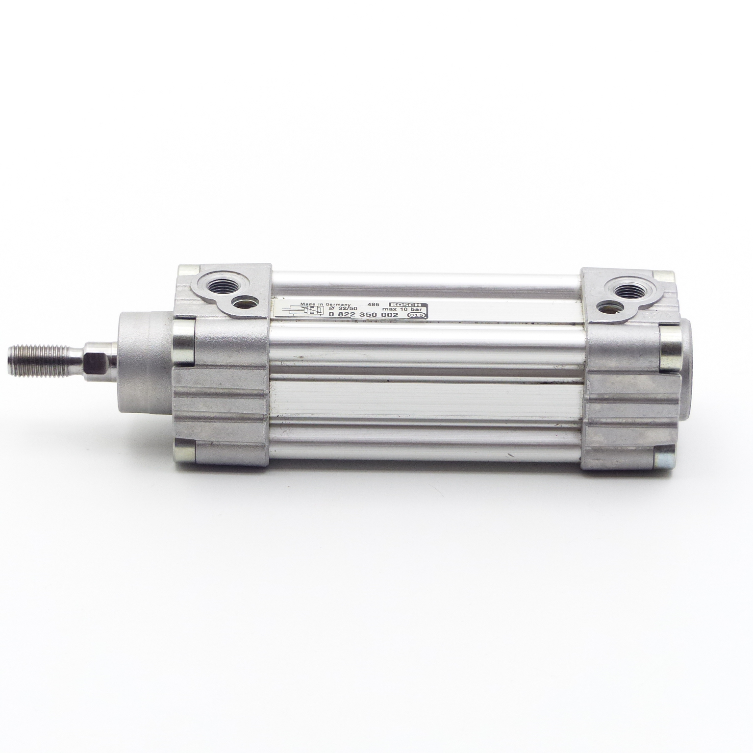 Pneumatic cylinder 