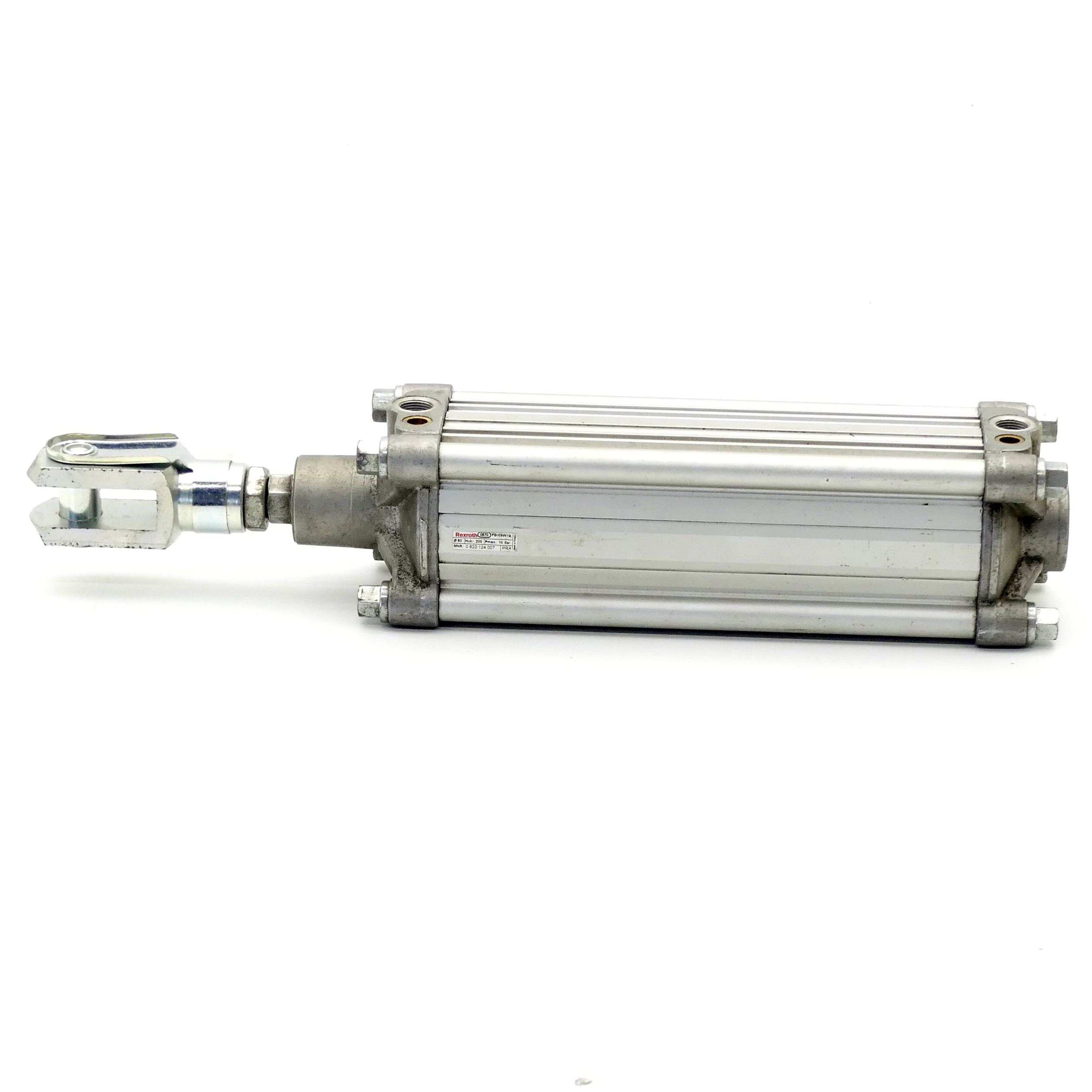 Pneumatic cylinder 