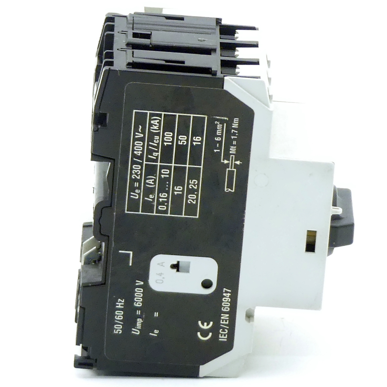 Motor circuit breaker with auxiliary contact 