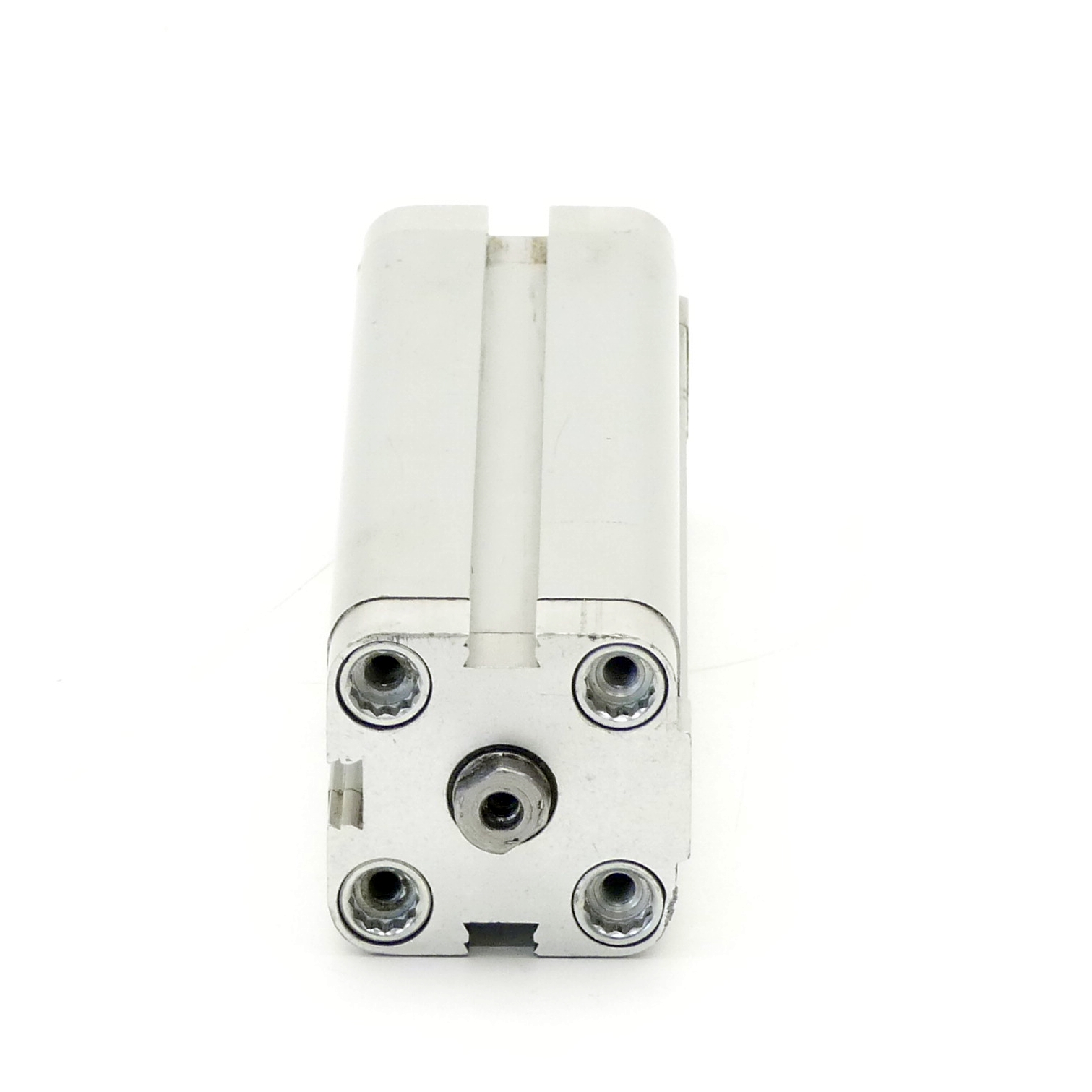 Pneumatic cylinder 