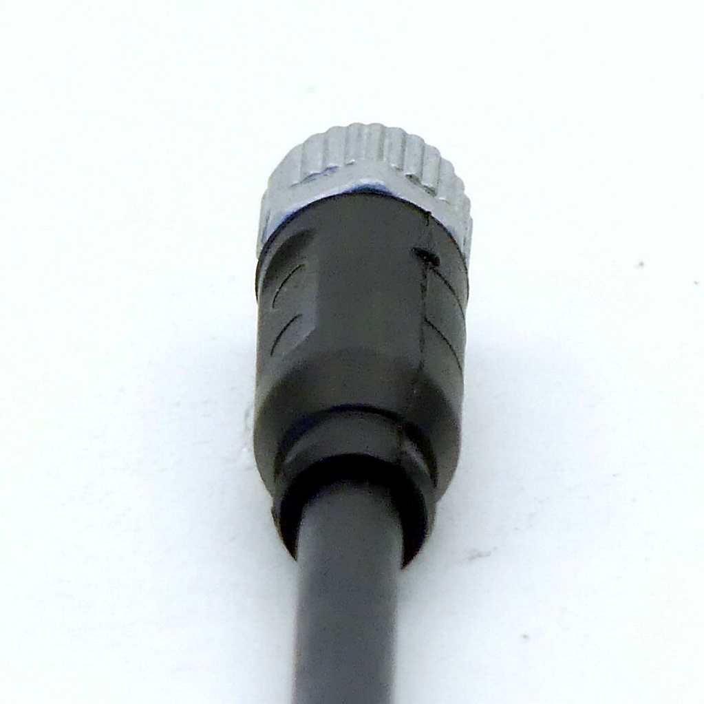 Connecting cable 