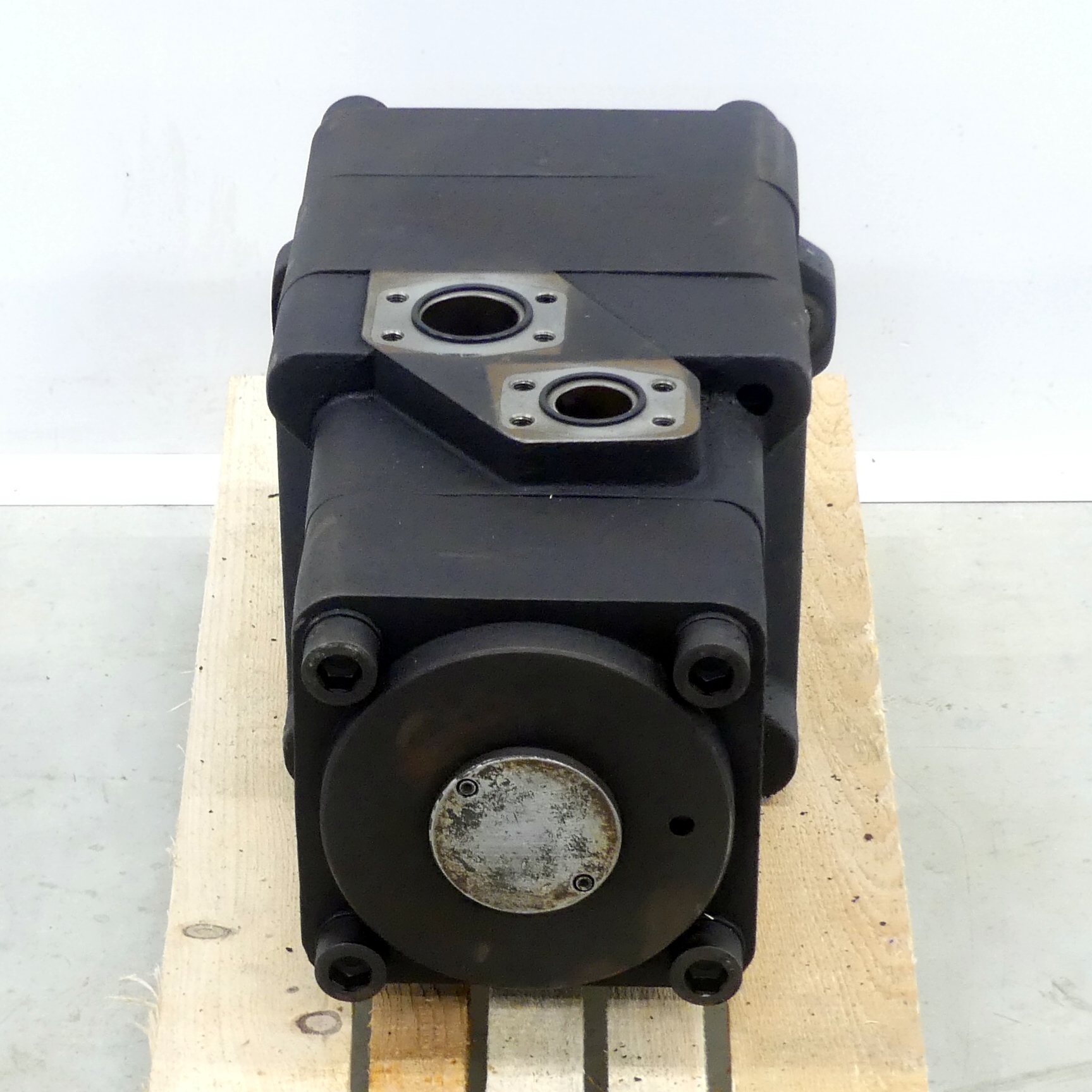 Hydraulic pump 