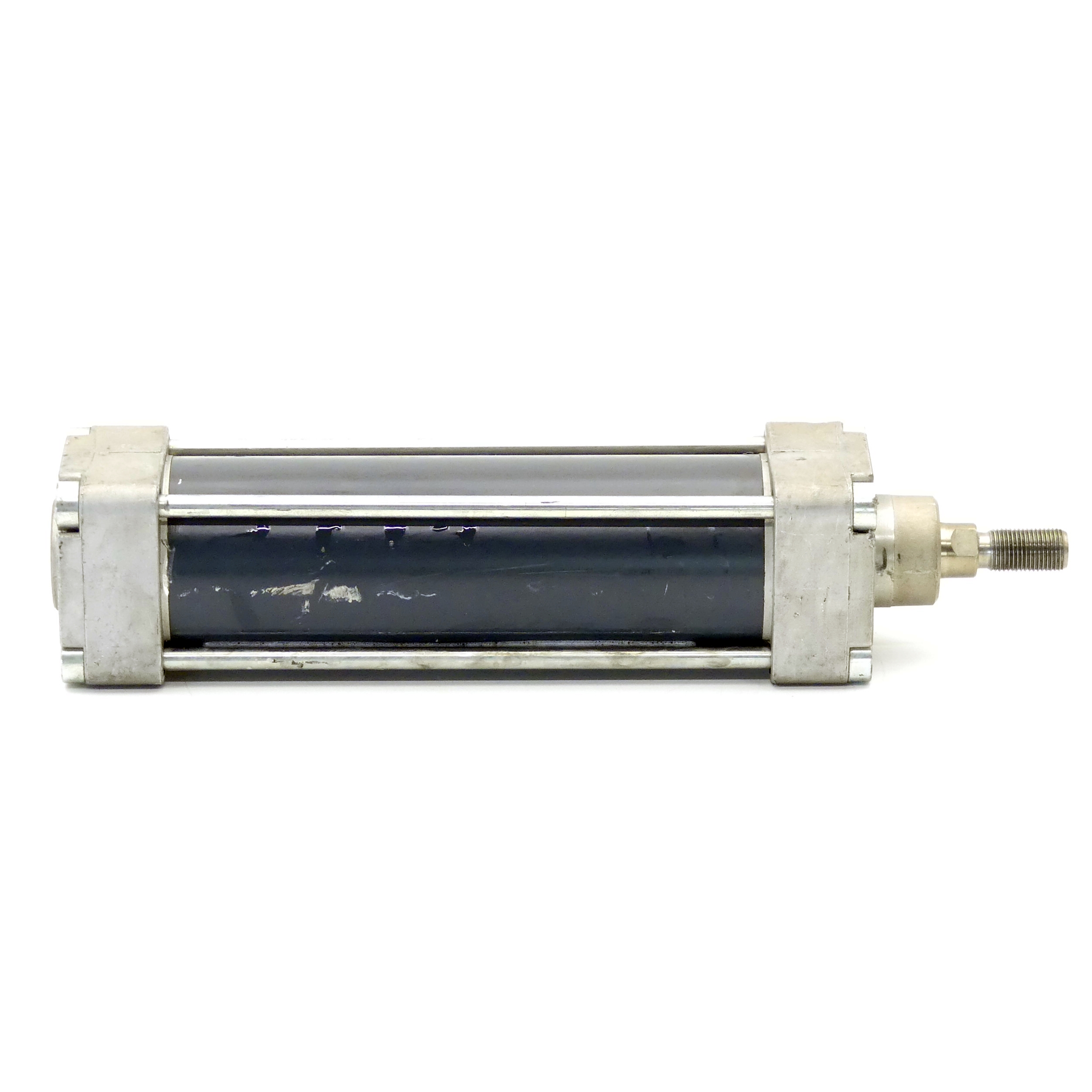 Pneumatic cylinder 