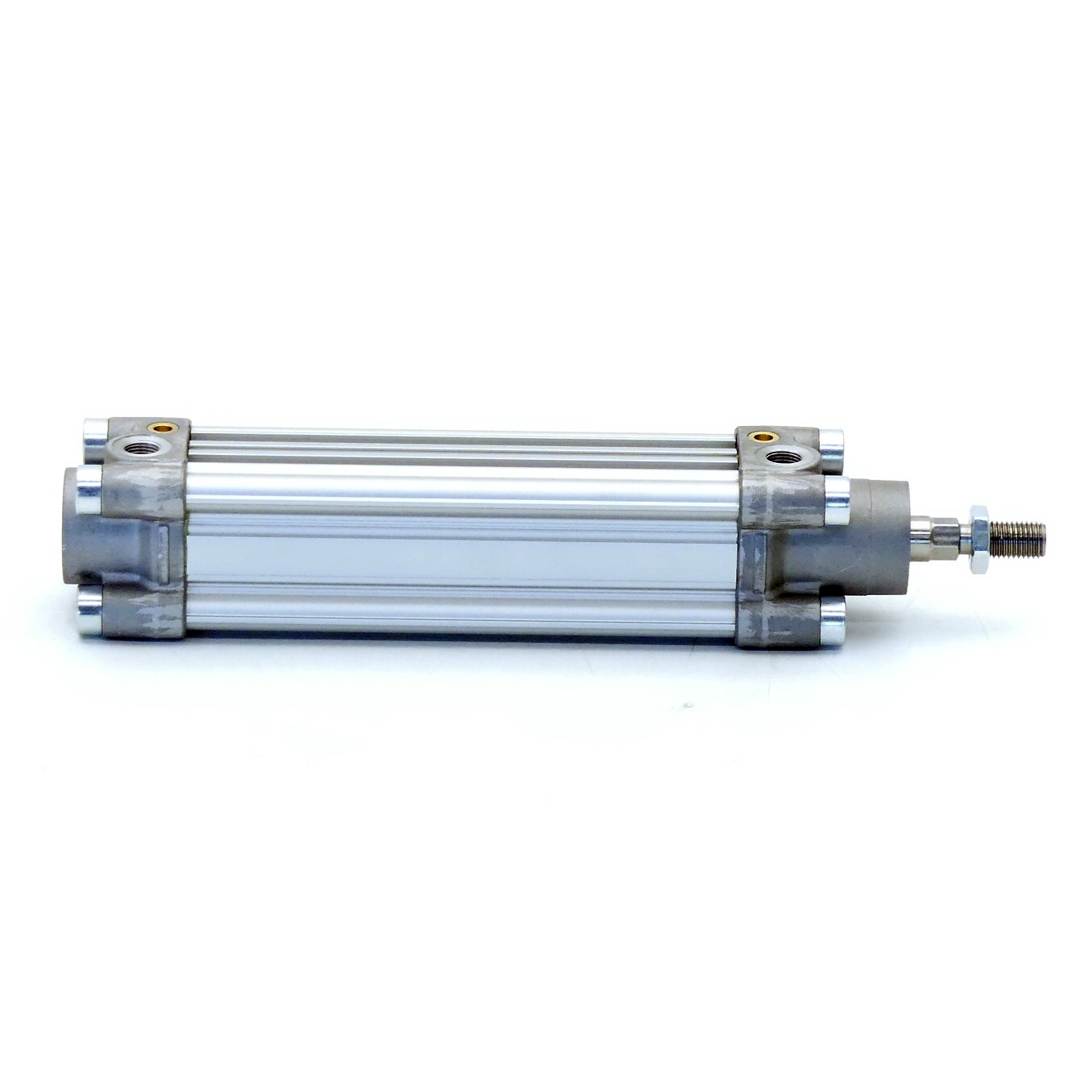 Pneumatic cylinder 