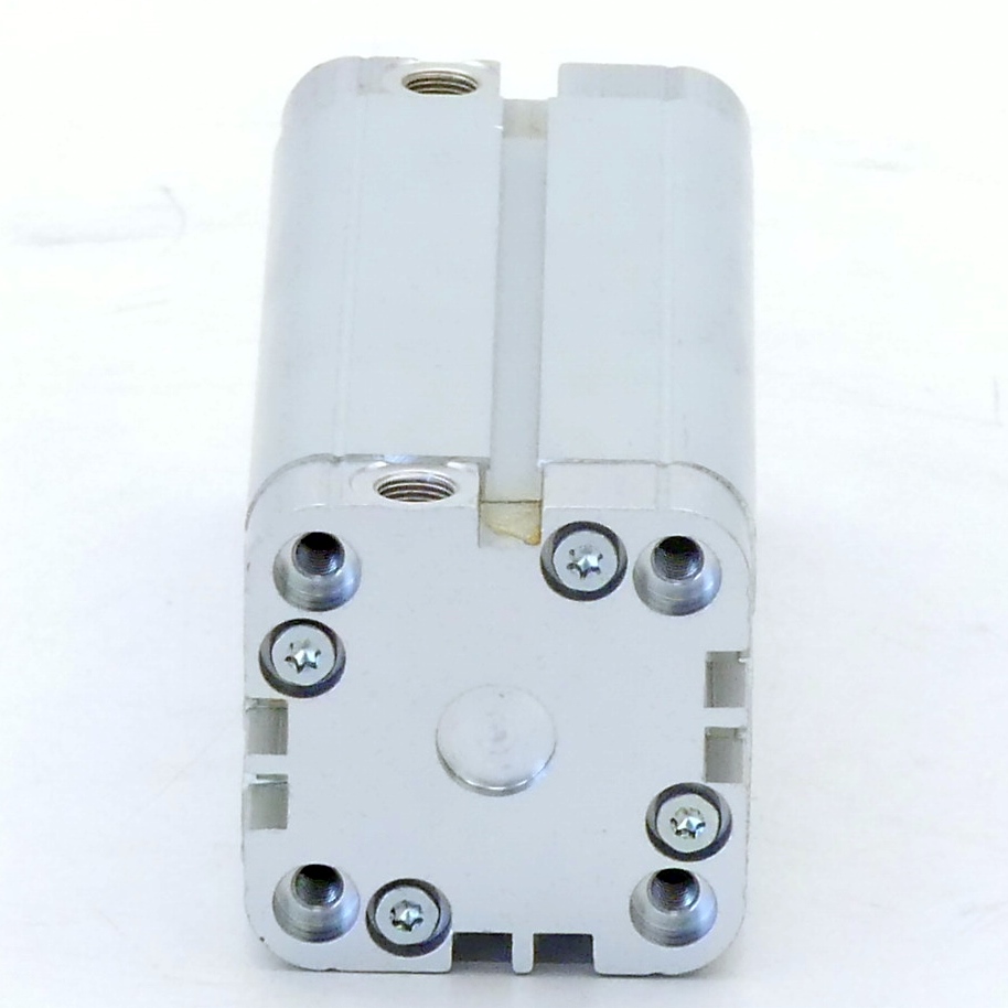 Pneumatic cylinder 0 822 394 105 