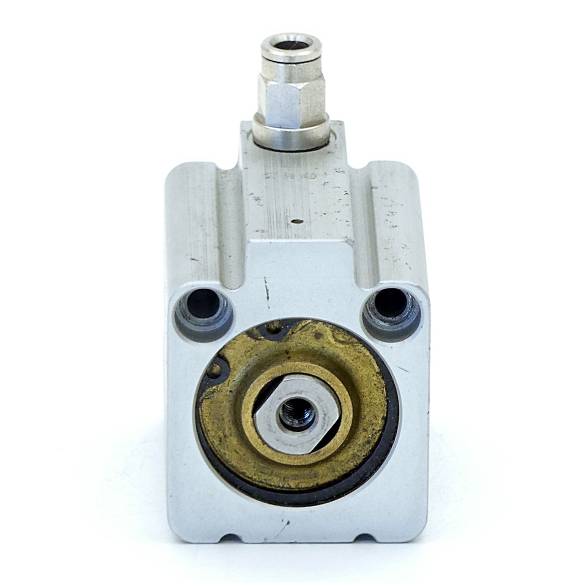 Pneumatic cylinder 