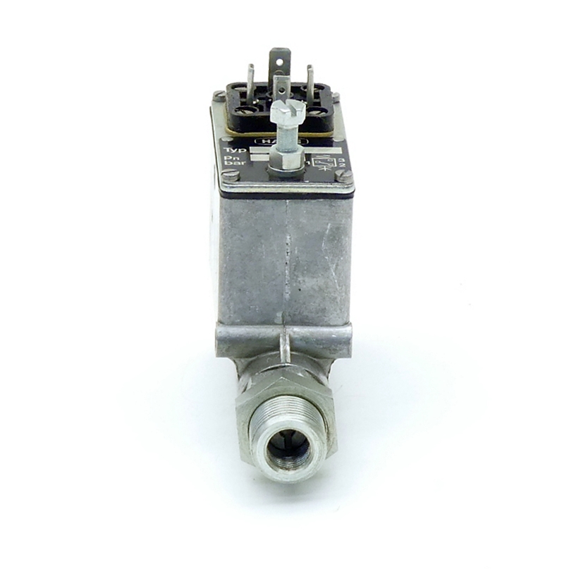 Pressure switch 