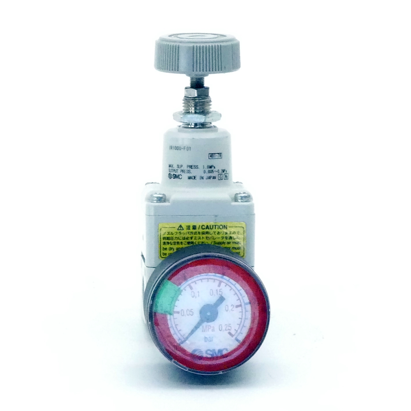 Precision pressure regulator 