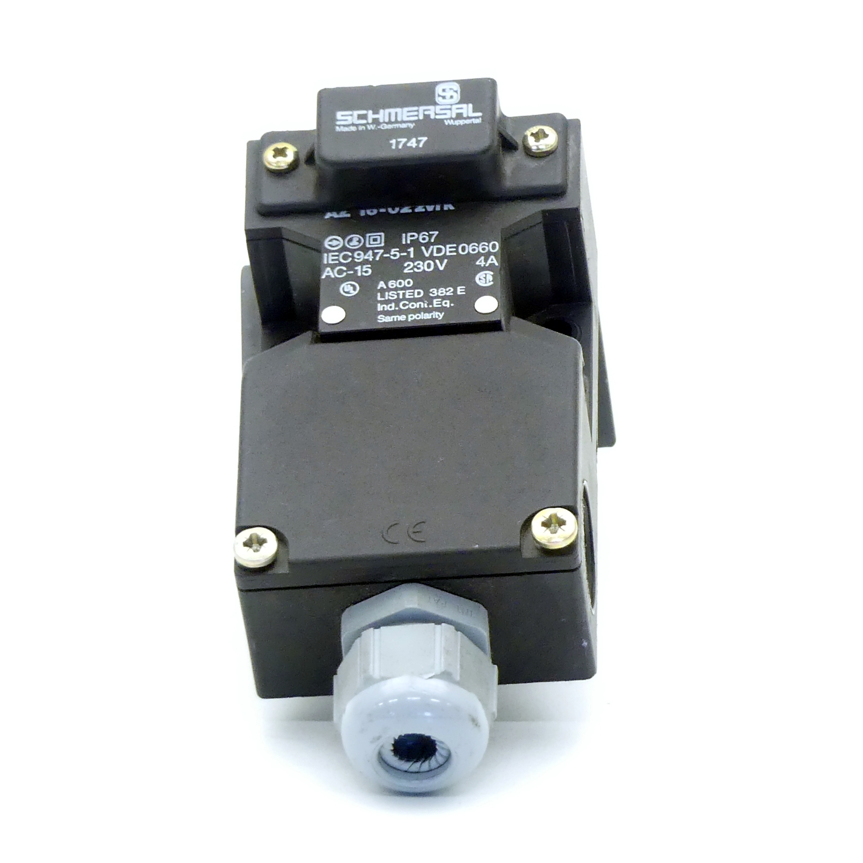 Safety interlock switch VDE0660 